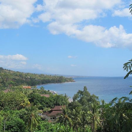 Barong Cafe Bungalow And Restaurant Amed Buitenkant foto