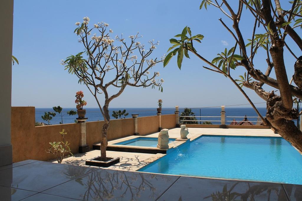 Barong Cafe Bungalow And Restaurant Amed Buitenkant foto