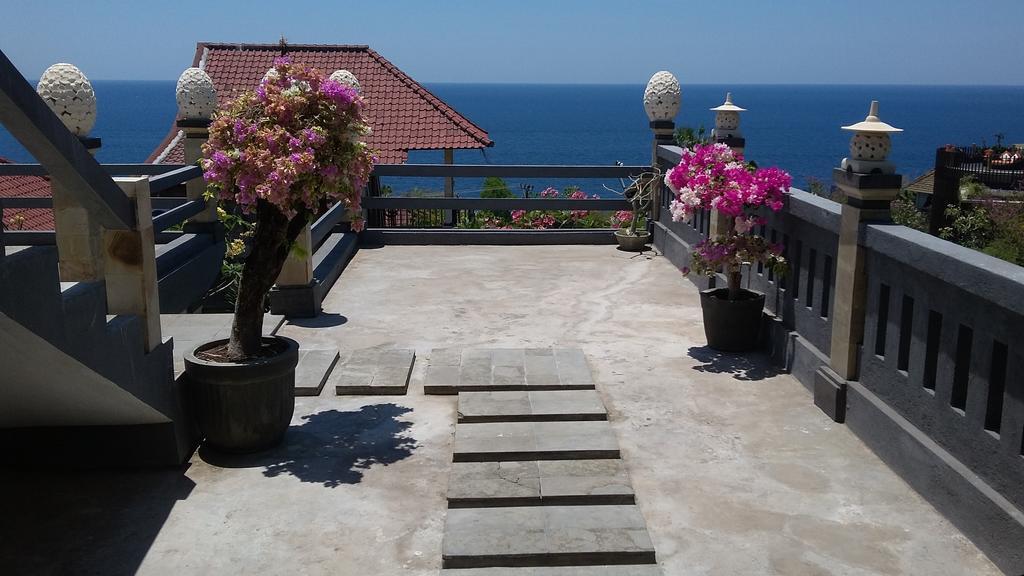 Barong Cafe Bungalow And Restaurant Amed Buitenkant foto
