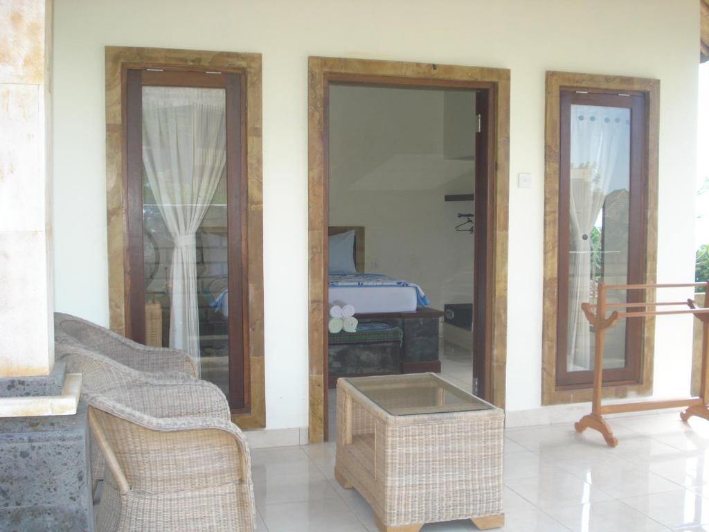Barong Cafe Bungalow And Restaurant Amed Kamer foto